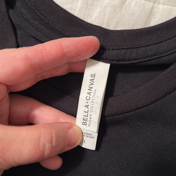 B + C L Black Crewneck Cropped Short Sleeve Flowy Tee - Picture 10 of 10